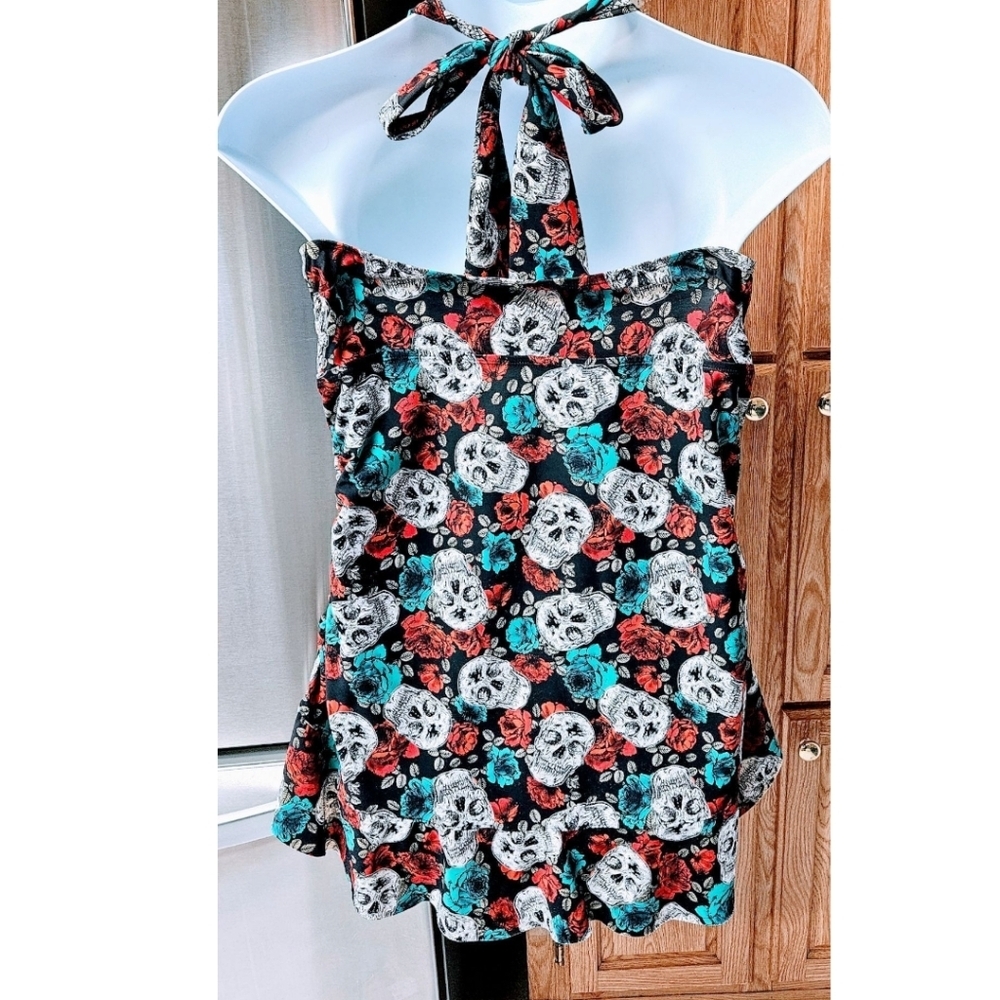 TORRID 3X Vintage Gothic Multi-Color 🌹 SKULL Printl Extra Long Ruched Swim Top - Picture 11 of 16